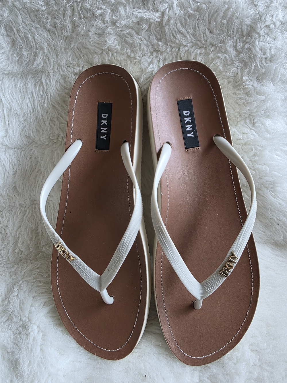 DKNY White Strap Brown Footbed Flip Flop Sandals